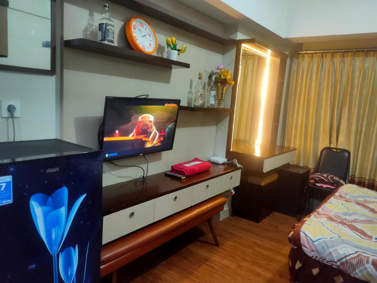 Apartemen The Springlake And View Summarecon Mdn Furnish And Wifi